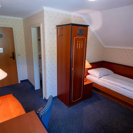 Haus Am See Lakefront Rooms On Lake Thun Self Check-In Digital Reception-3